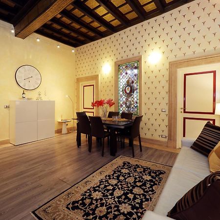Nsm 71Viadelcorso Appartamento Con Terrazzo โรม ภายนอก รูปภาพ