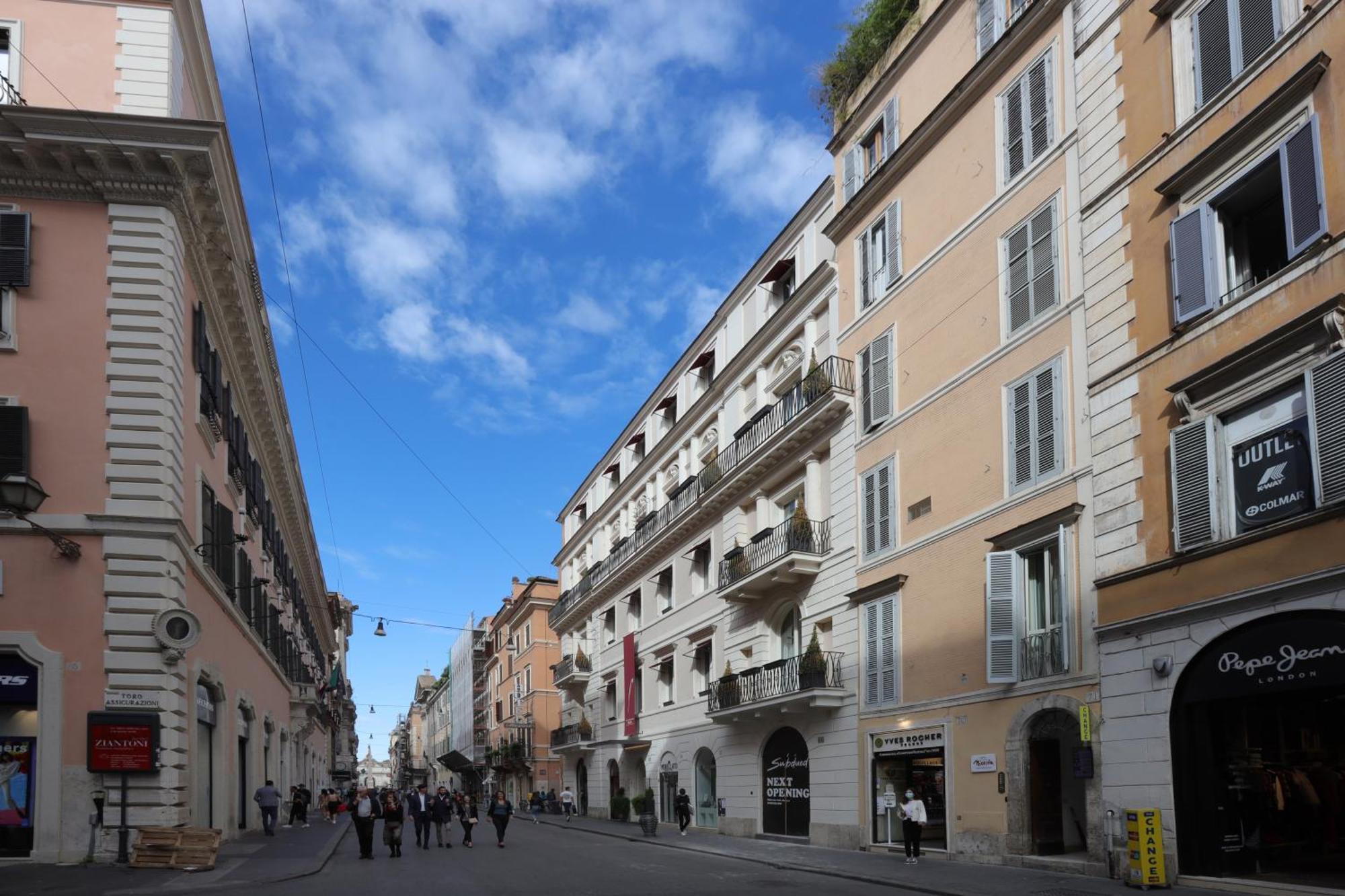 Nsm 71Viadelcorso Appartamento Con Terrazzo โรม ภายนอก รูปภาพ